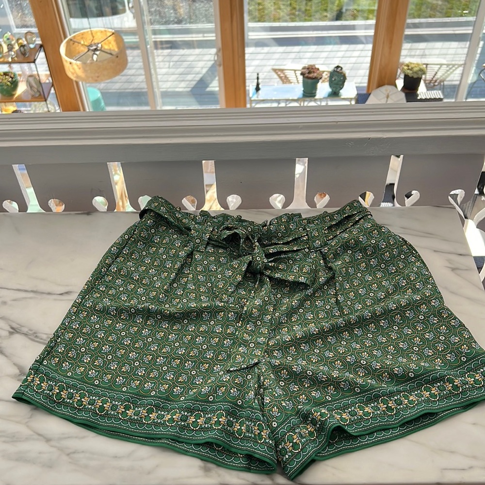Max studio shorts